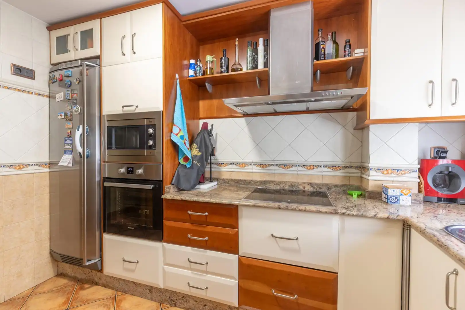 Kitchen of Houses for sale in Granada  with Air Conditioner, Heating and Storage room