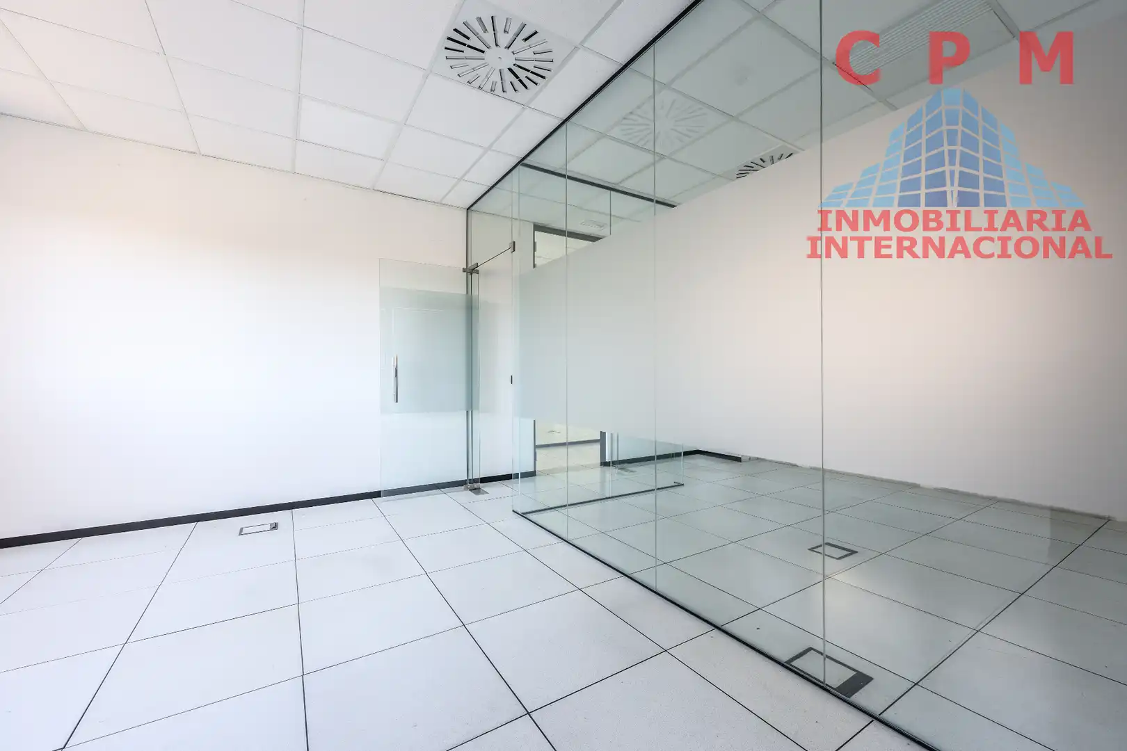 Oficina de lloguer en Madrid amb Aire condicionat, Calefacció i Alarma