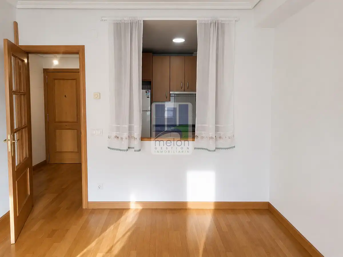 Sala d'estar de Pis en venda en Burgos amb Traster