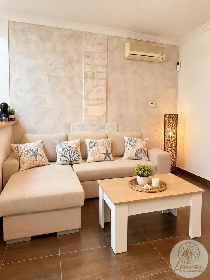 Sala d'estar de Casa o xalet en venda en L'Ametlla de Mar  amb Aire condicionat, Jardí privat i Terrassa