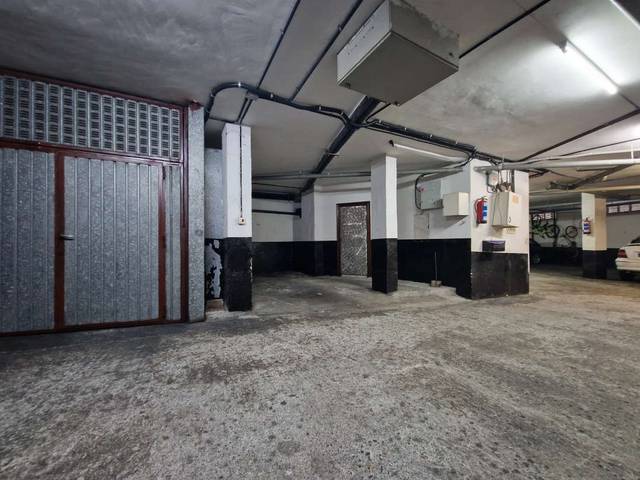 Garaje en Alquiler en Sarrikobaso