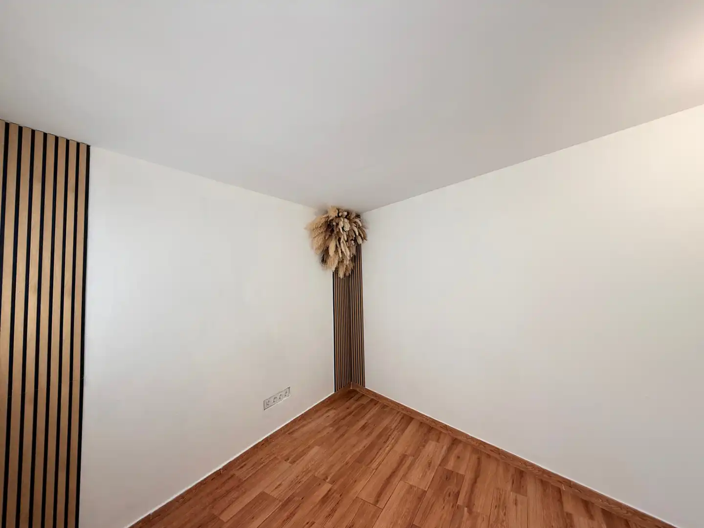 Bedroom of Office for rent in Marbella  with Air Conditioner and Balcony