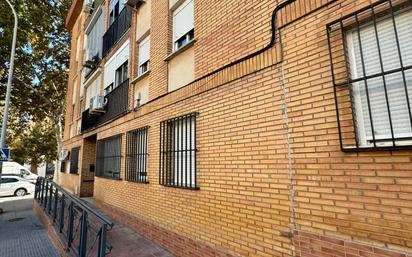 Außenansicht von Wohnung zum verkauf in  Huelva Capital mit Balkon