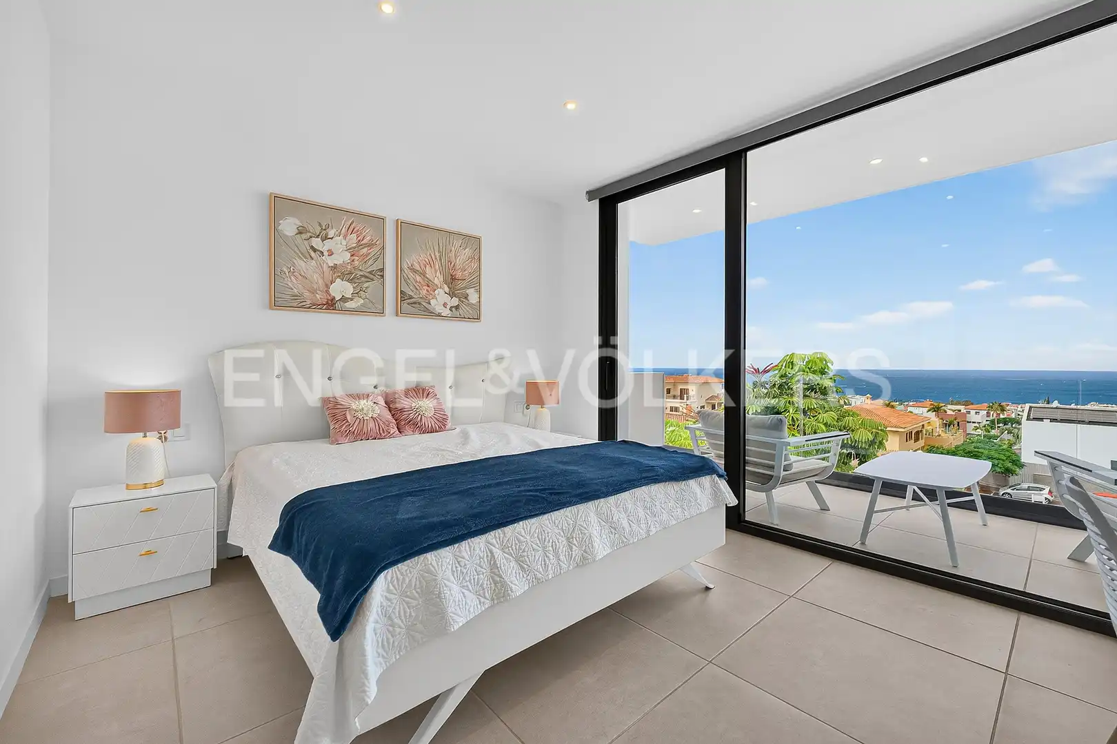 Bedroom of Houses for sale in Adeje  with Air Conditioner, Terrace and Swimming Pool