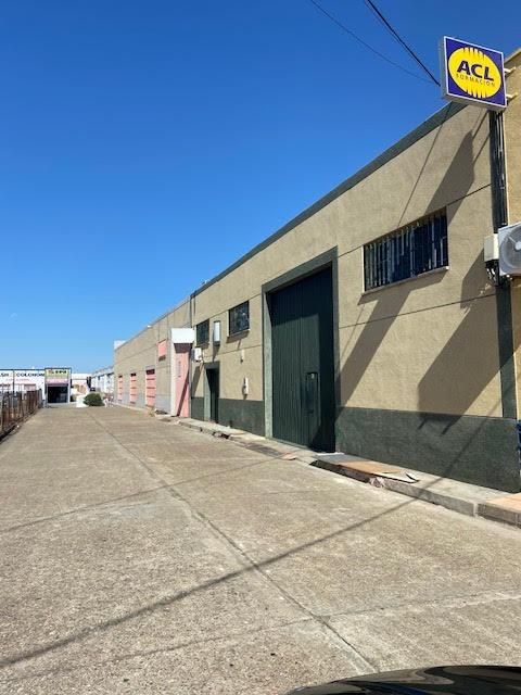 Exterior view of Industrial buildings to rent in Badajoz Capital