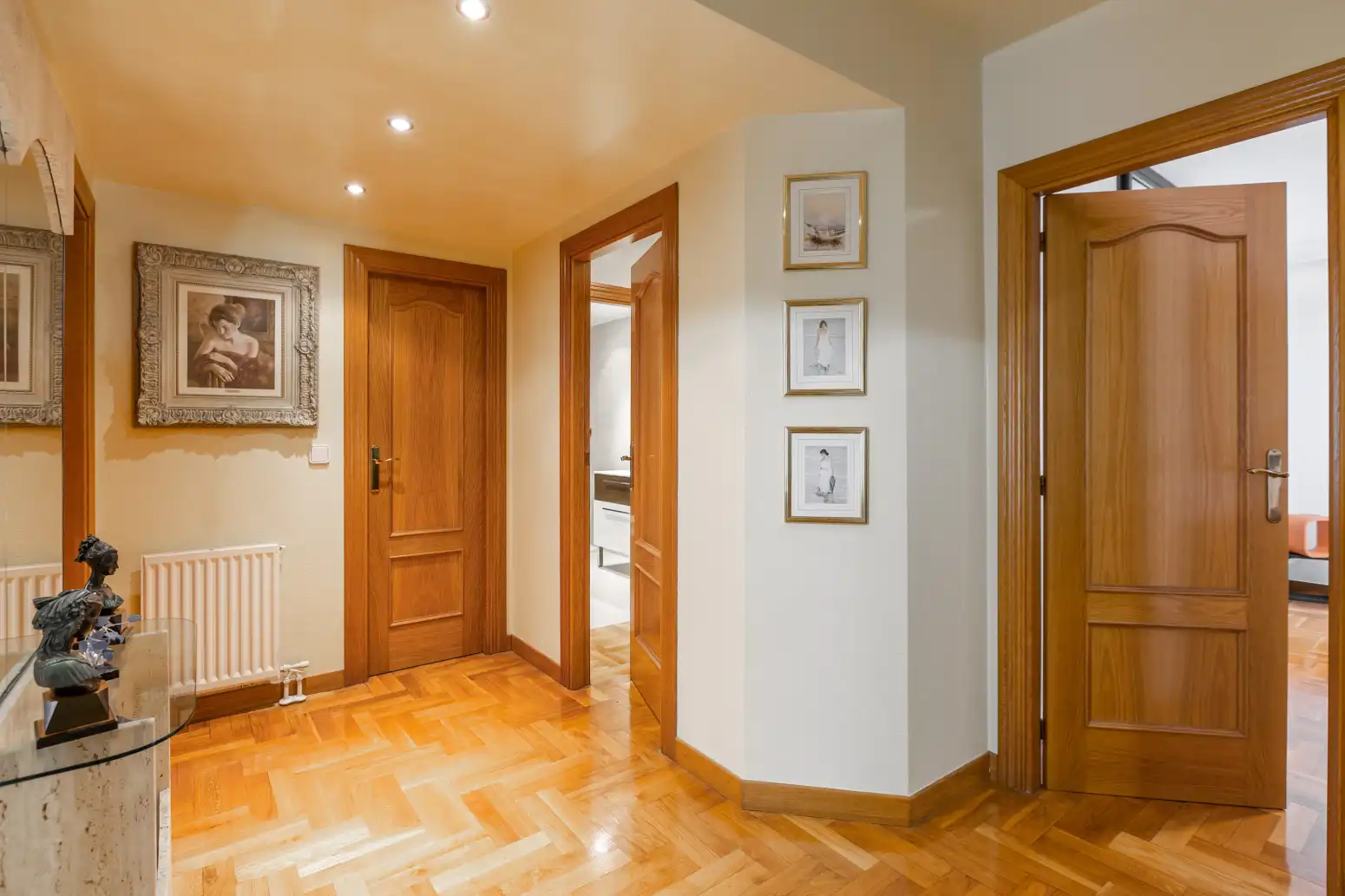 Casa adosada en venta en Barañáin / Barañain con Calefacción, Jardín privado y Parquet