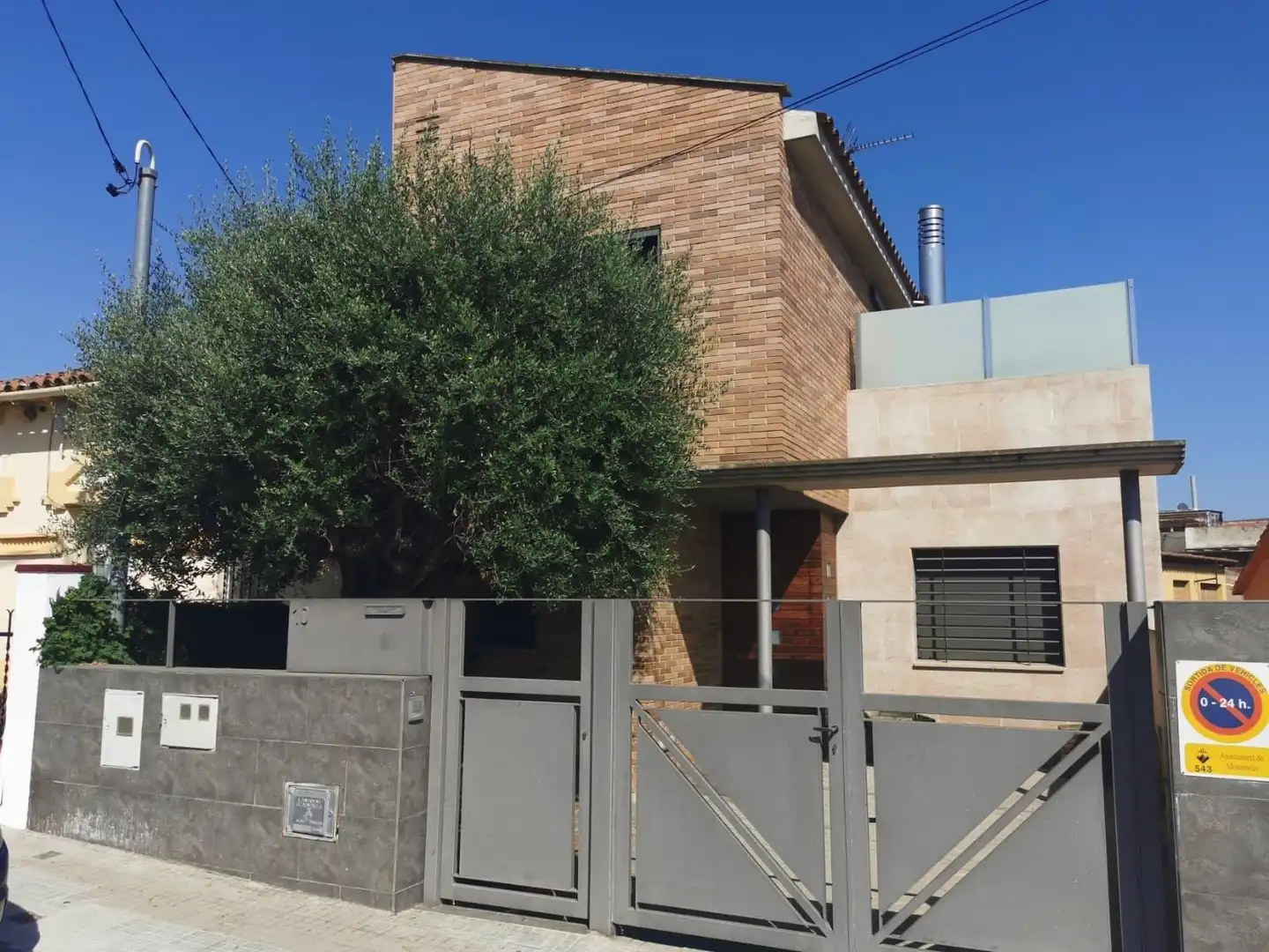 Vista exterior de Casa o chalet en venta en Montmeló con Calefacción, Jardín privado y Terraza