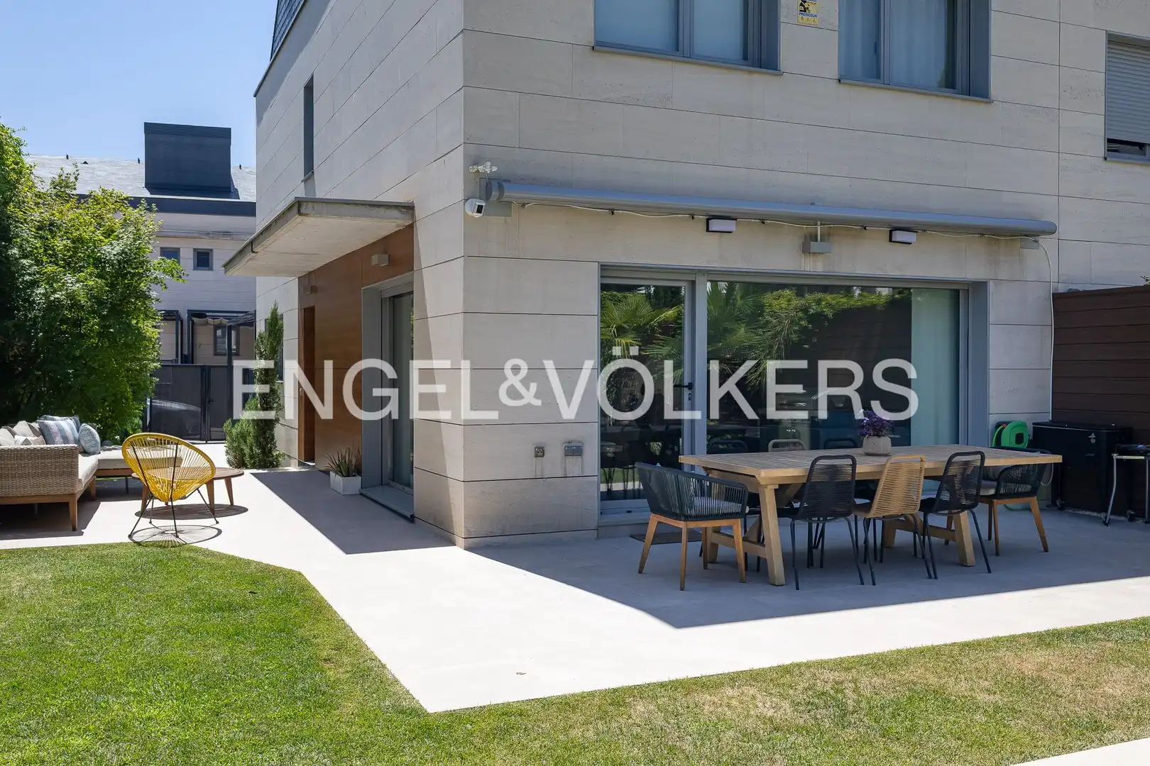 Terrace of Detached homes for rent in Boadilla del Monte  with Air Conditioner, Heating and Private garden