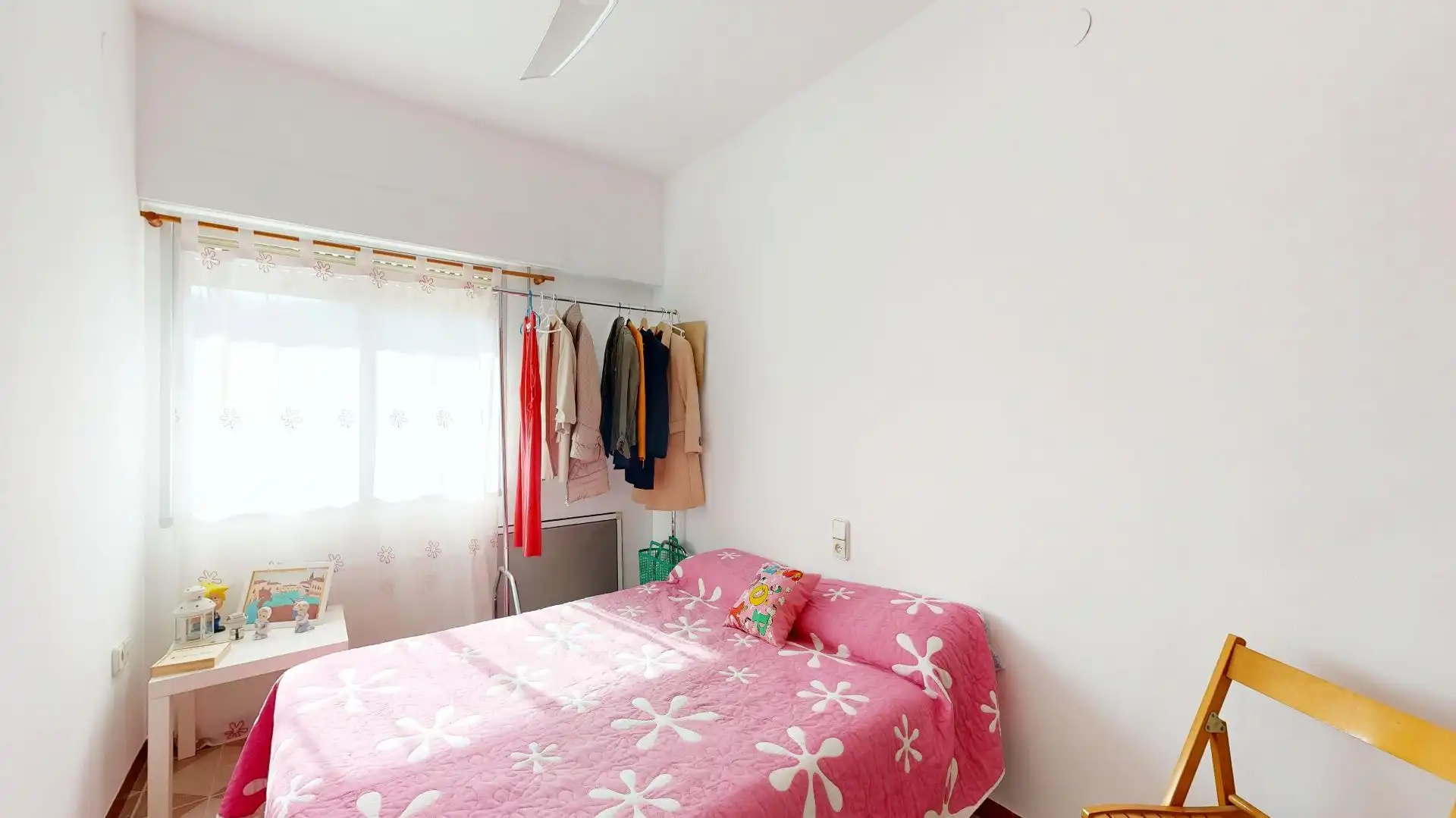 Schlafzimmer von Haus oder Chalet zum Verkauf in Chiva mit Privatgarten und Abstellraum