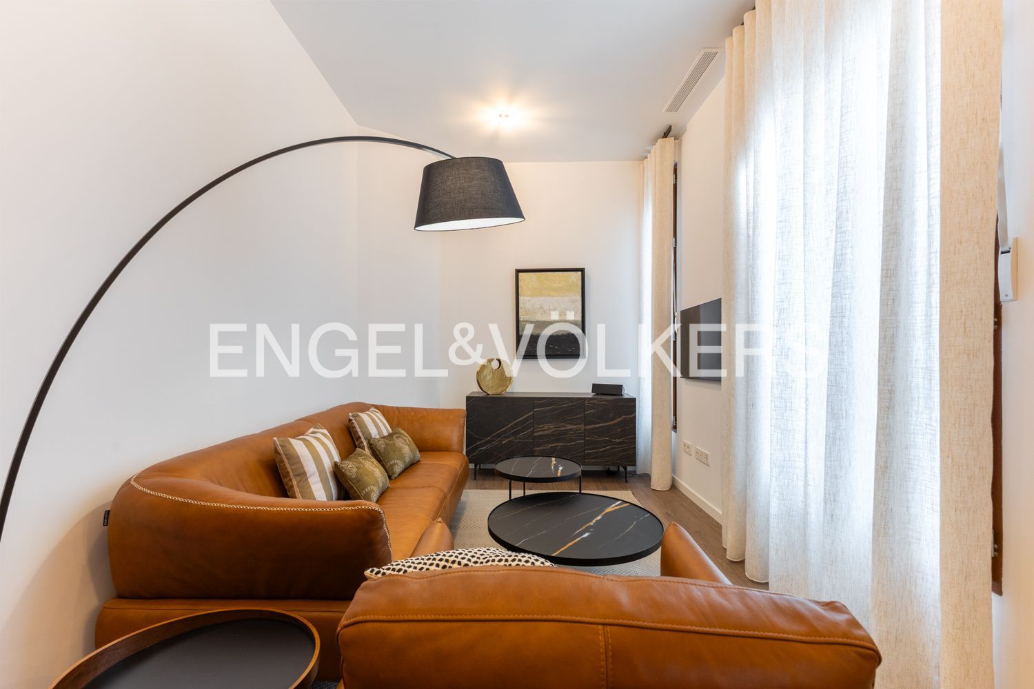 Sala d'estar de Apartament de lloguer en  Valencia Capital amb Aire condicionat, Calefacció i Moblat