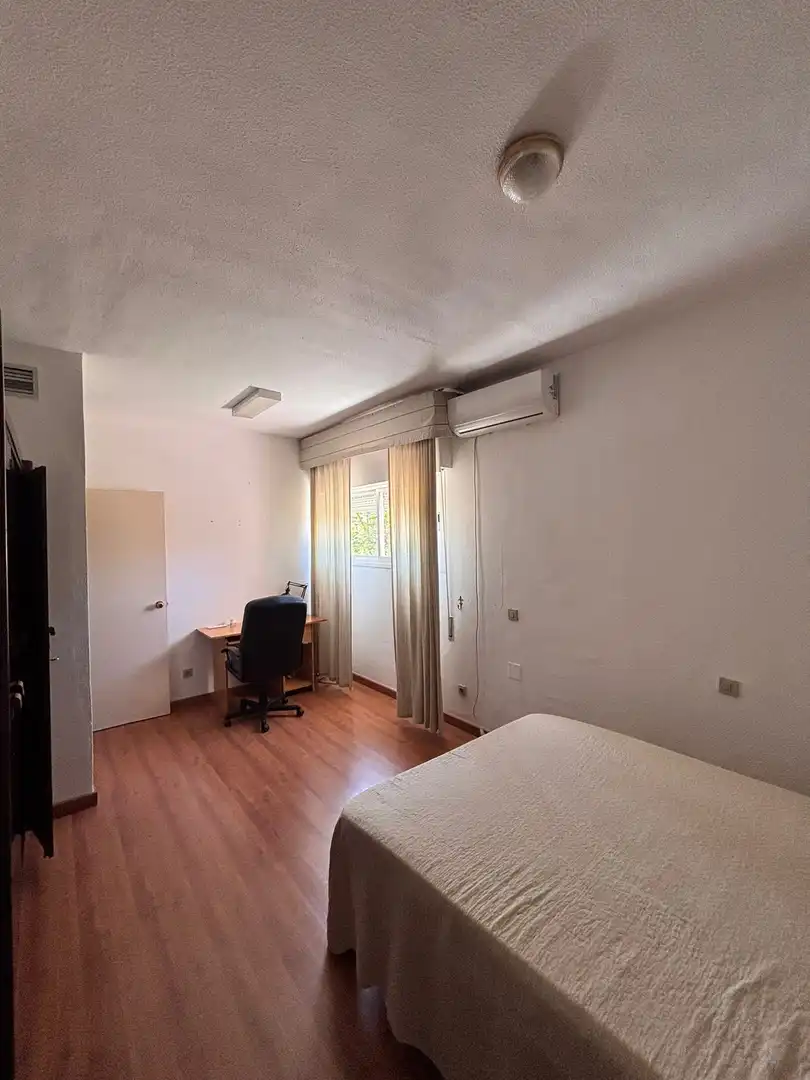 Habitación de Dúplex en venta en Sevilla con Aire acondicionado, Calefacción y Terraza