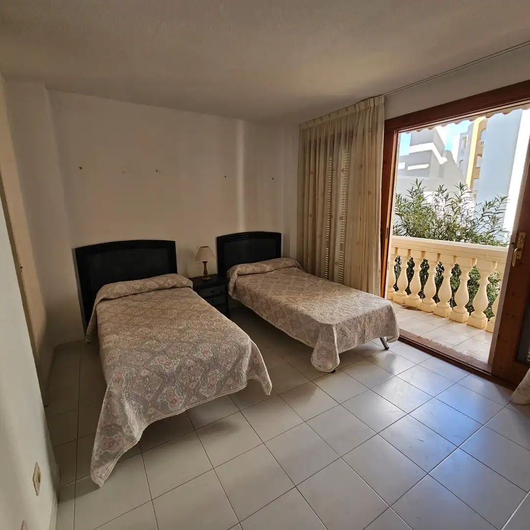 Dormitori de Casa adosada en venda en La Manga del Mar Menor amb Jardí privat, Terrassa i Moblat