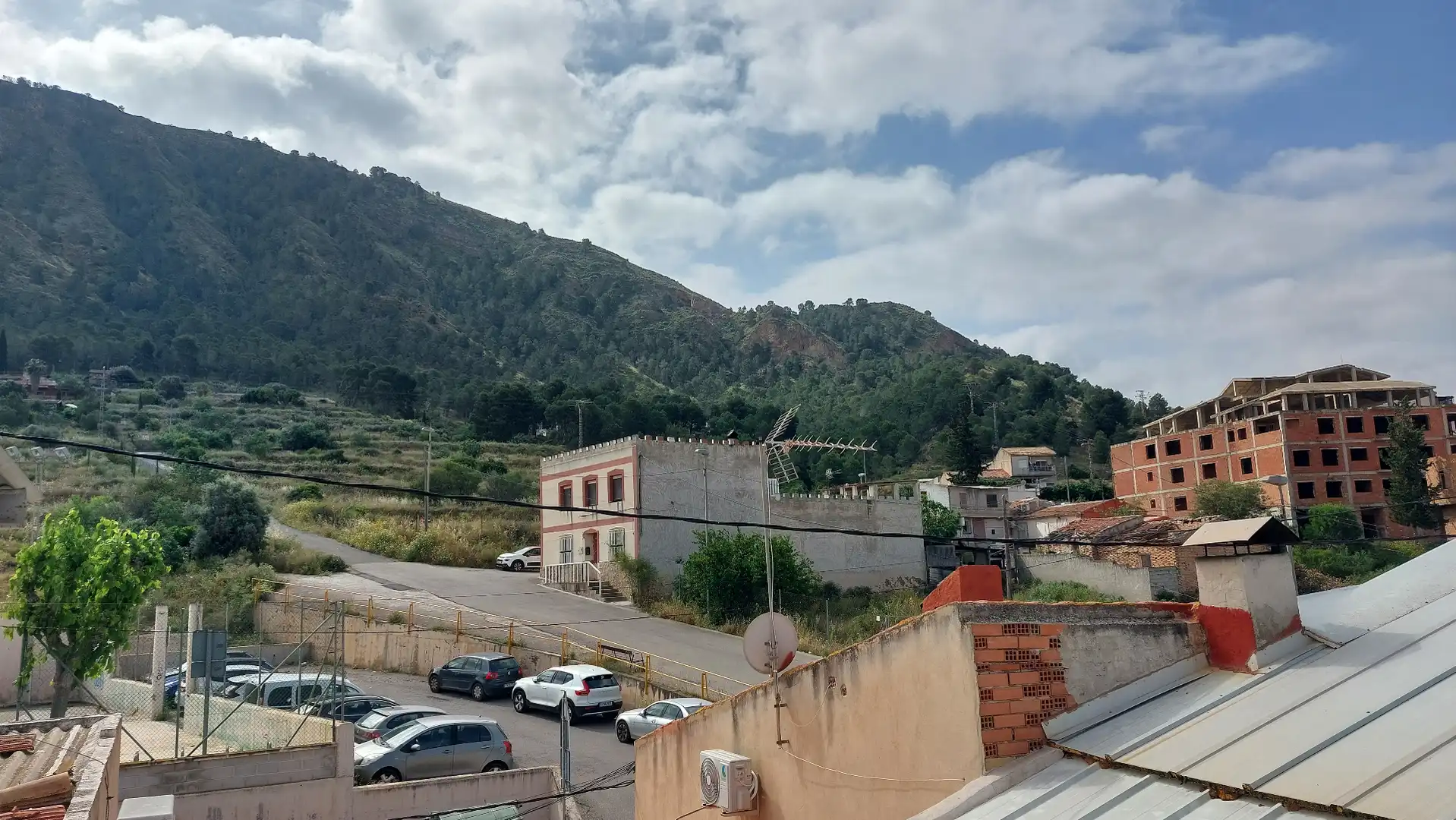Vista exterior de Casa adosada en venta en Murcia con Terraza, Amueblado y Alarma