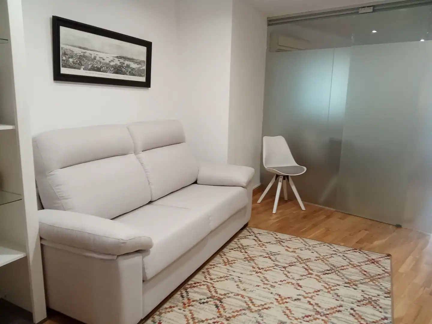 Sala de estar de Piso en venta en Torrelavega  con Calefacción, Parquet y Amueblado