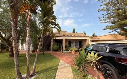 Exterior view of House or chalet for sale in El Puerto de Santa María  with Air Conditioner, Private garden and Storage room