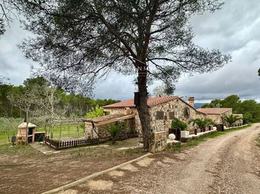 Casa rustica con piscina in vendita a El Perelló