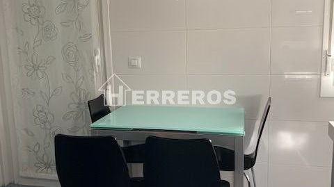 Foto 4 de Casa adosada en venda a Uruñuela, La Rioja