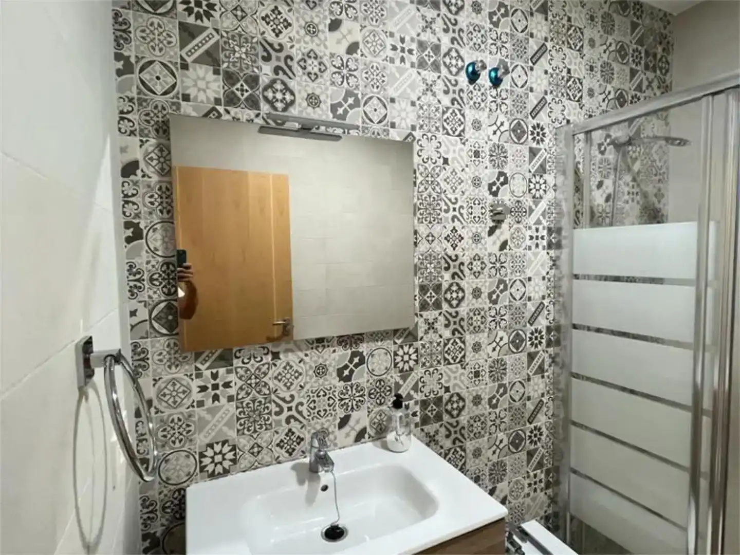 Bathroom of Flat for rent in Melilla  with Air Conditioner and Furnished