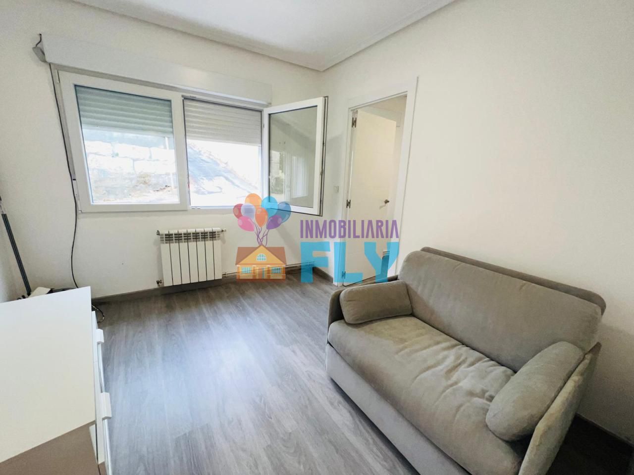 Living room of Flat to rent in Ourense Capital   with Heating, Furnished and Balcony