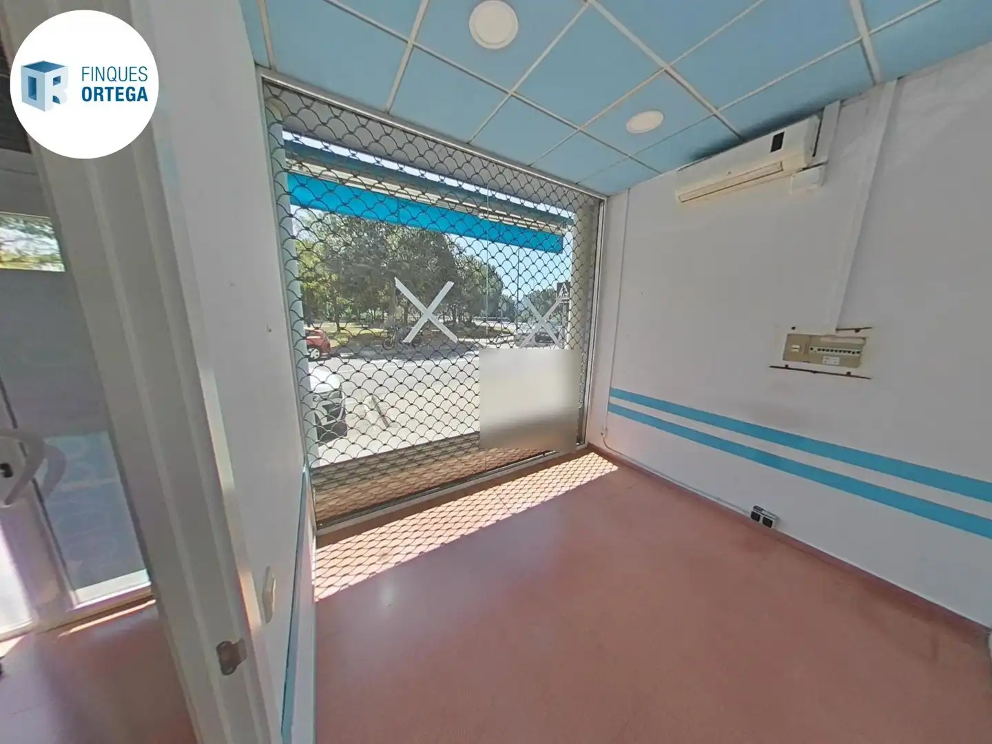 Local comercial de lloguer a de Víctor Català, imagen 6