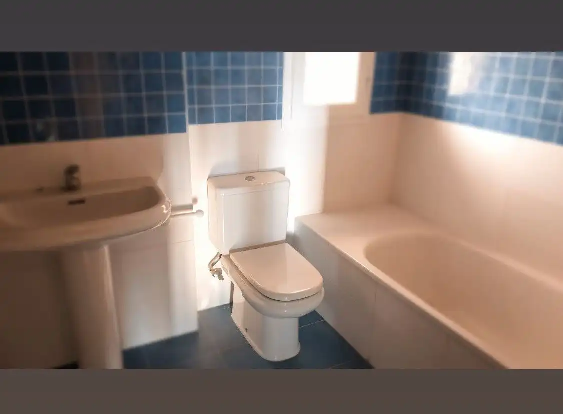 Badezimmer von Wohnung zum Verkauf in Valdemoro mit Klimaanlage, Terrasse und Abstellraum