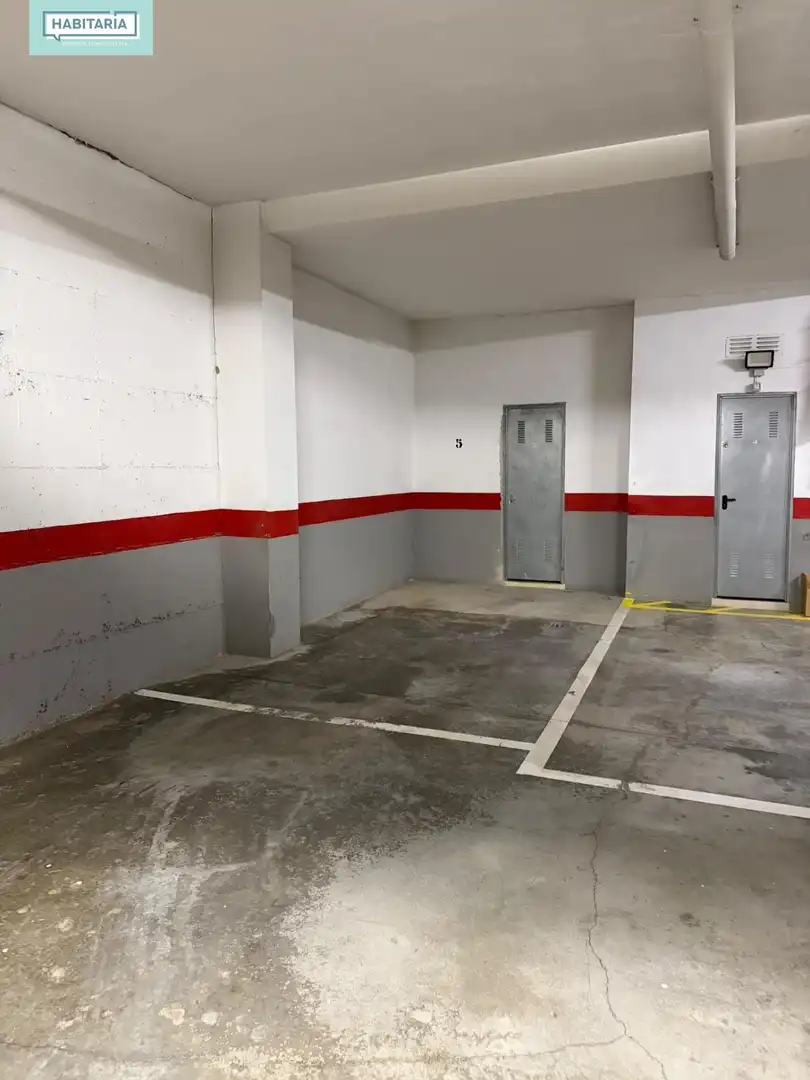 Aparcament de Garatge en venda en Centro