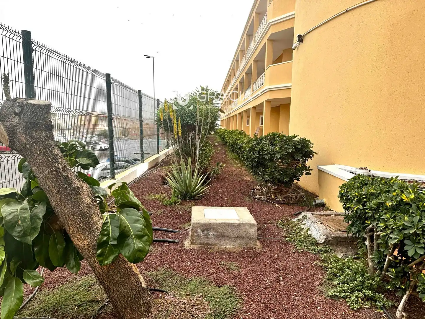 Außenansicht von Wohnung zum Verkauf in Adeje mit Terrasse, Abstellraum und Schwimmbad