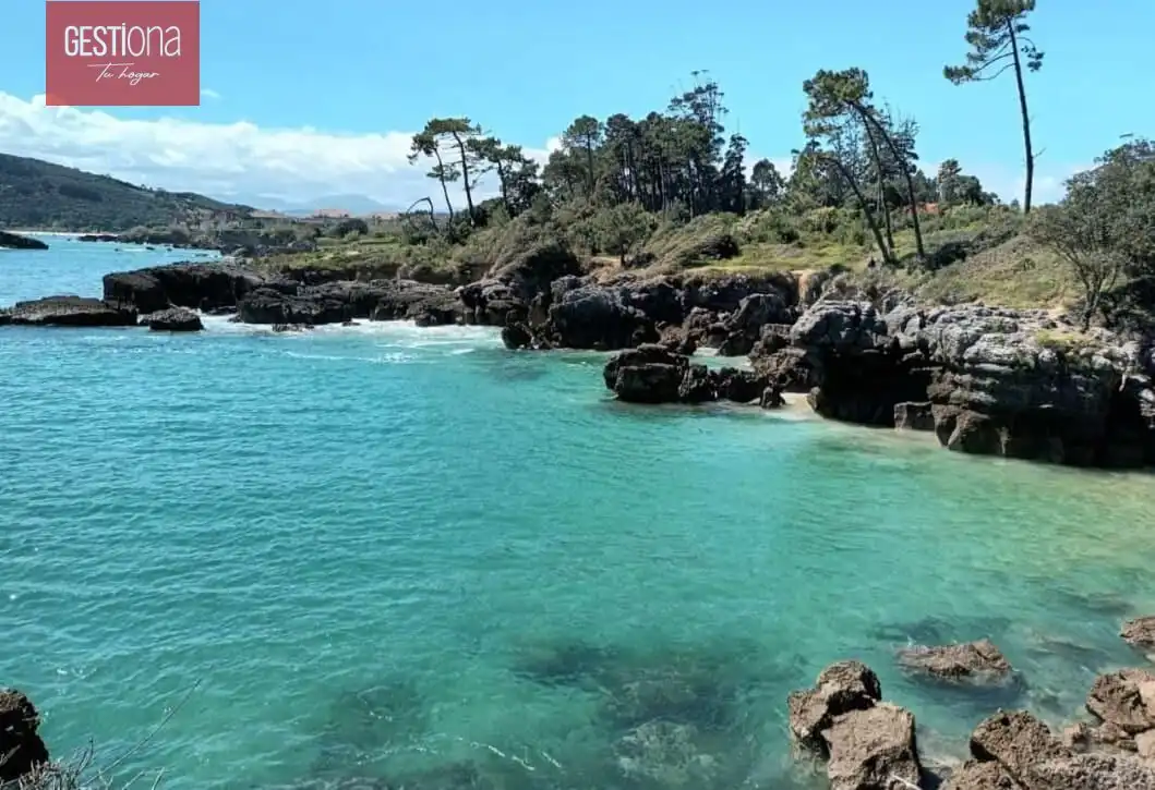 Vista exterior de Apartamento en venta en Noja con Calefacción, Terraza y Amueblado