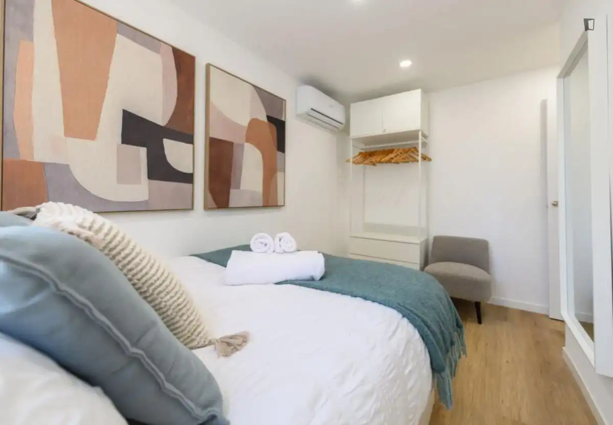 Habitación de Apartamento de alquiler en Madrid con Aire acondicionado, Calefacción y Amueblado