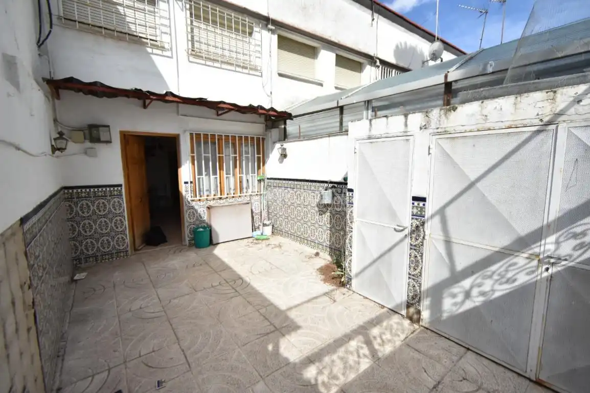 Jardín de Casa adosada en venta en Madrid con Calefacción