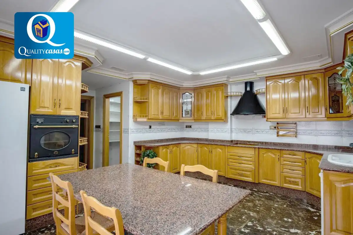 Cocina de Casa adosada en venta en Novelda con Aire acondicionado, Calefacción y Terraza
