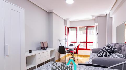 Foto 2 de Estudi de lloguer a Leopoldo Alas, Auditorio - Seminario - Parque de Invierno, Asturias