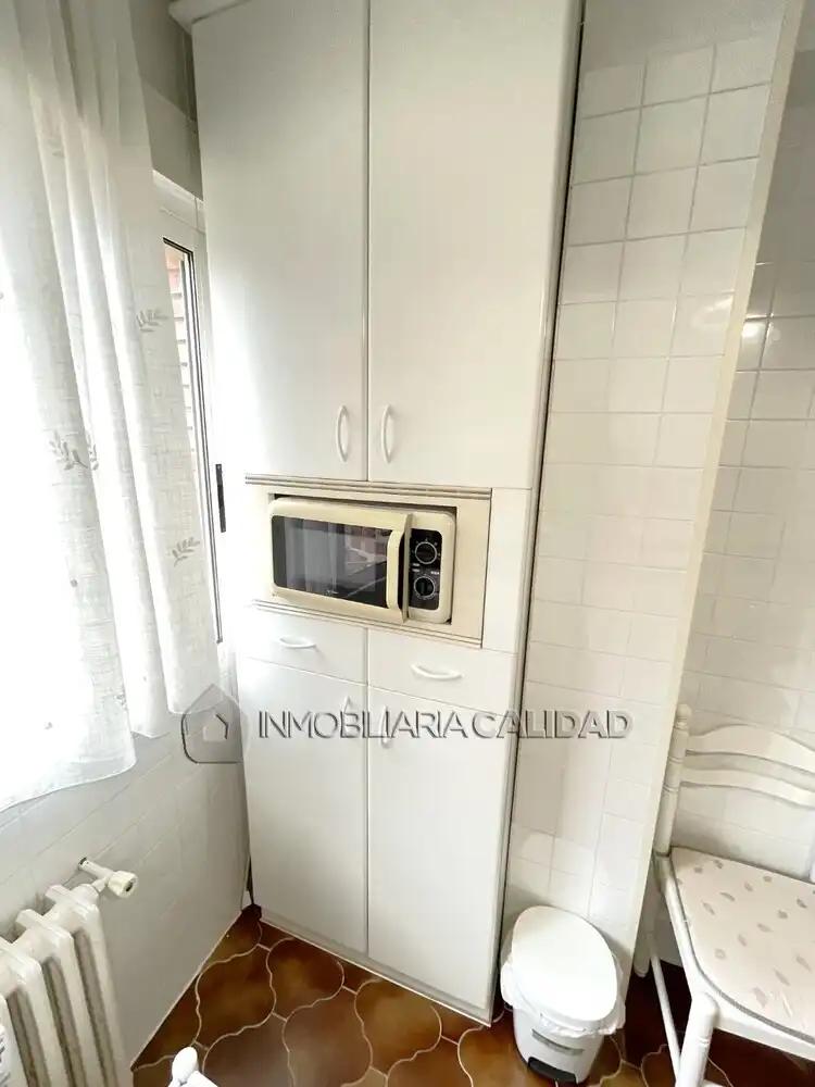 Kitchen of Flat for rent in Burgos  with Heating and Furnished