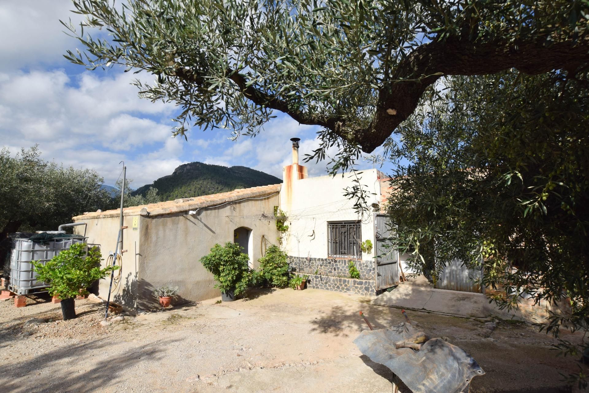Vista exterior de Finca rústica en venda en Roquetes amb Alarma