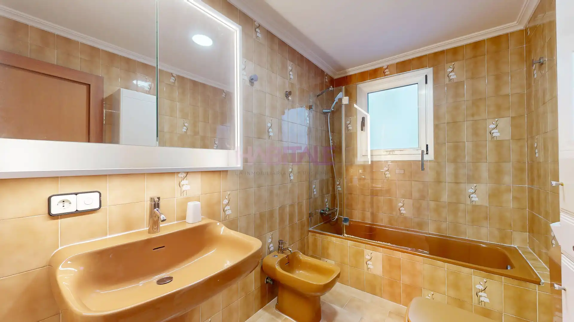 Bathroom of Flat for rent in Torrent