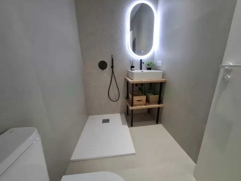 Baño de Piso en venta en Pineda de Mar con Aire acondicionado