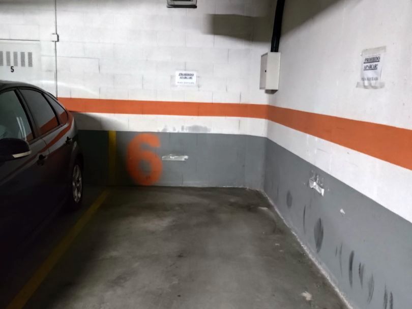 Parkplatz von Garage zur Miete in  Zaragoza Capital