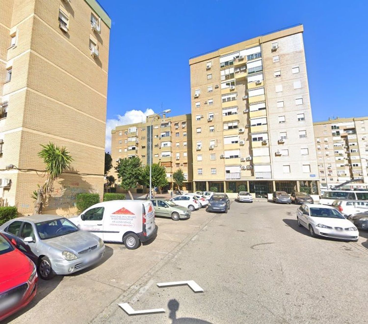 Exterior view of Flat for sale in  Sevilla Capital