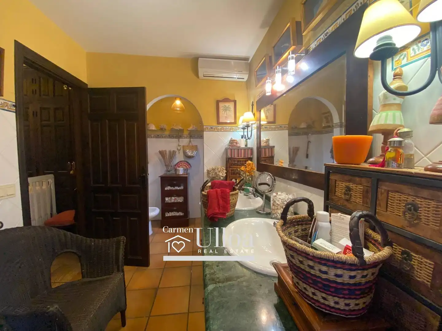Cuina de Casa o xalet en venda en Alicante / Alacant amb Jardí privat, Terrassa i Traster