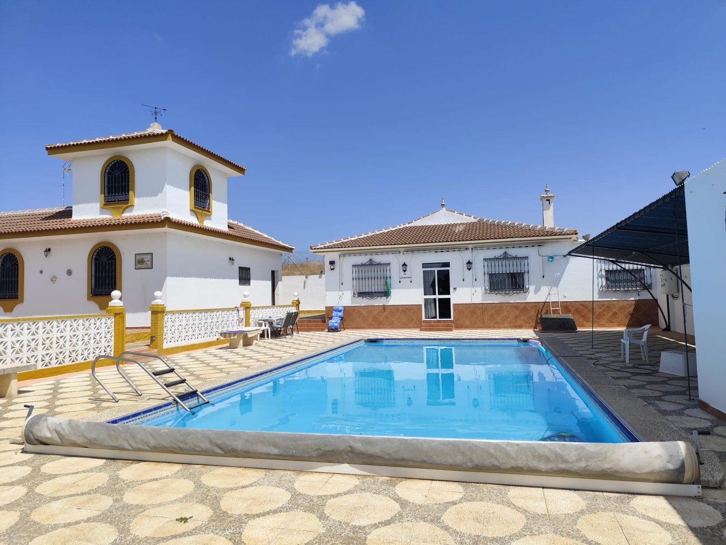 Piscina de Casa o xalet en venda en Castilleja del Campo amb Aire condicionat, Piscina i Moblat