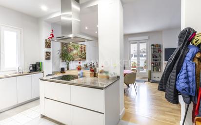 Kitchen of Attic for sale in  Madrid Capital  with Air Conditioner, Heating and Terrace