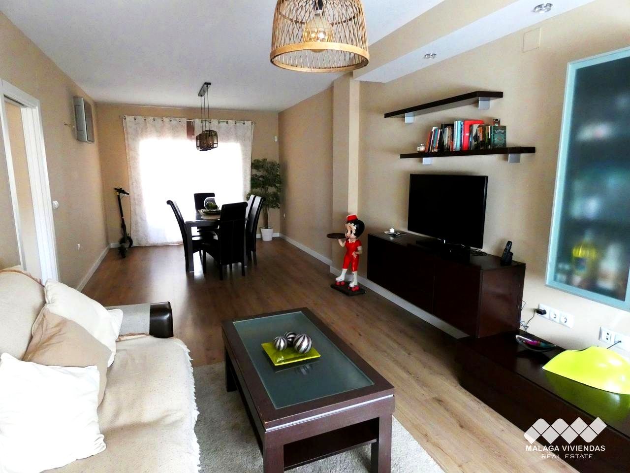 Living room of House or chalet for sale in Alhaurín de la Torre  with Air Conditioner, Terrace and Storage room