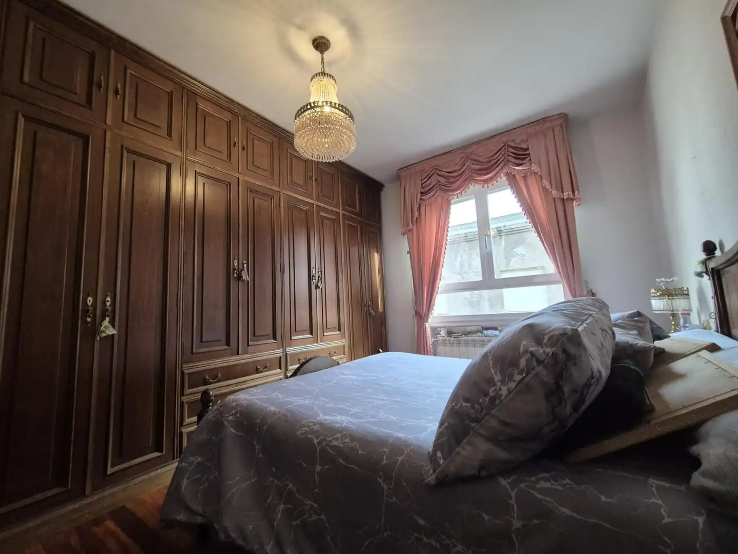 Habitación de Casa o chalet en venta en León Capital  con Terraza