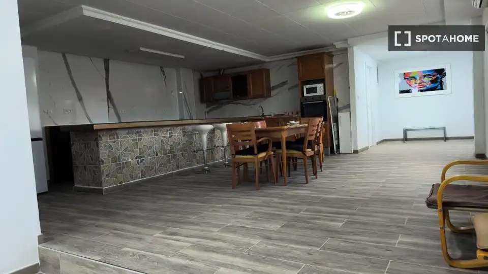 Kitchen of Flat for share in Catadau  with Air Conditioner, Heating and Furnished