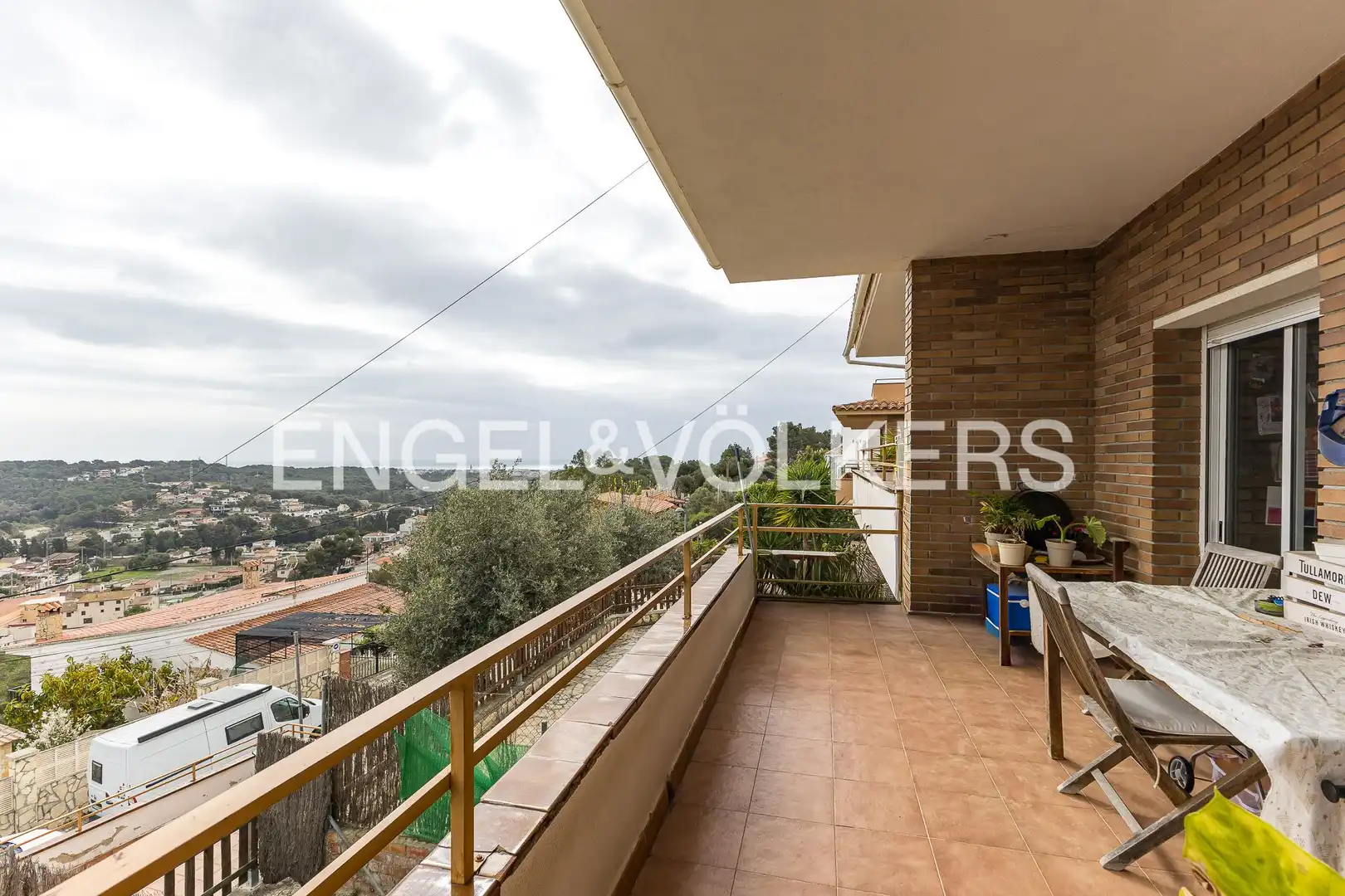 Terrassa de Casa adosada en venda en Cubelles amb Calefacció, Jardí privat i Terrassa