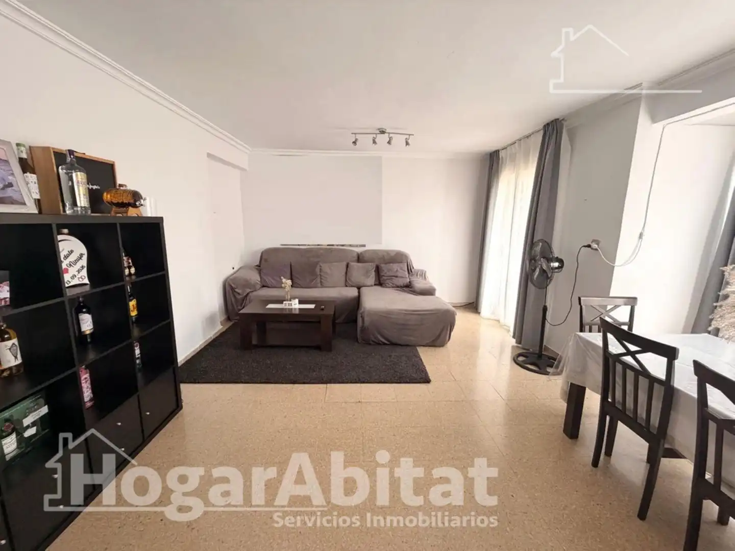 Living room of Flat for sale in Cheste  with Air Conditioner, Heating and Terrace