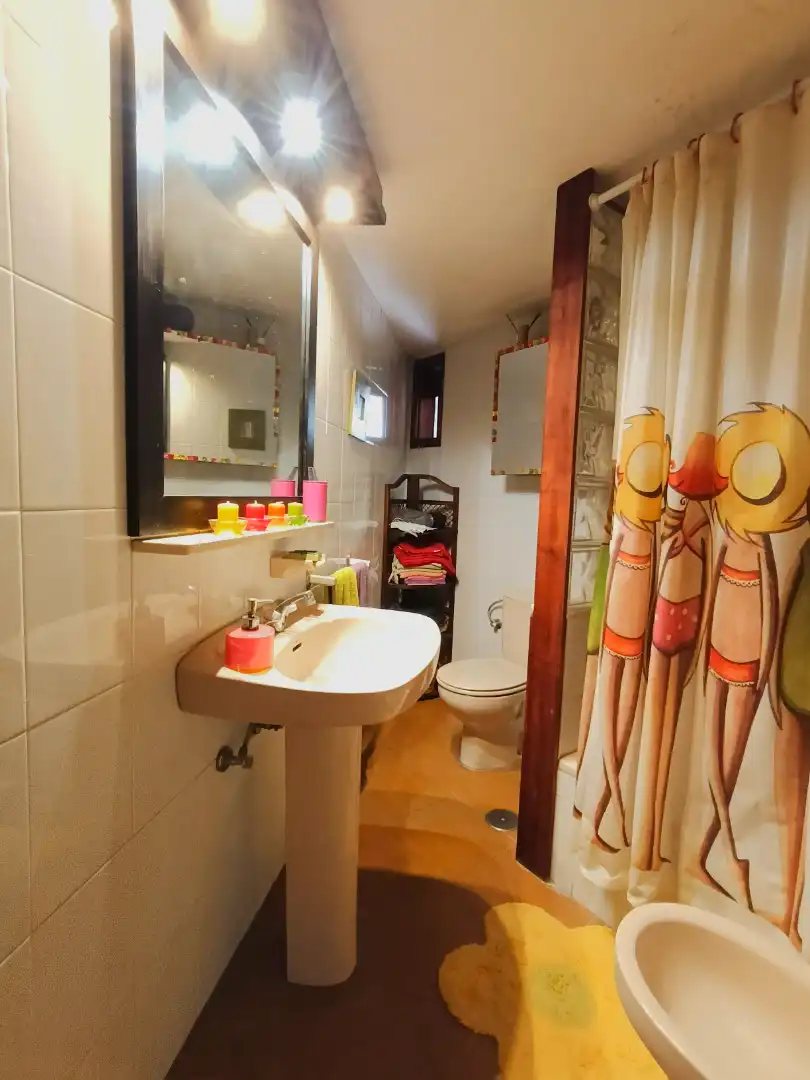 Badezimmer von Haus oder Chalet zum Verkauf in San Cristóbal de la Laguna mit Privatgarten und Abstellraum