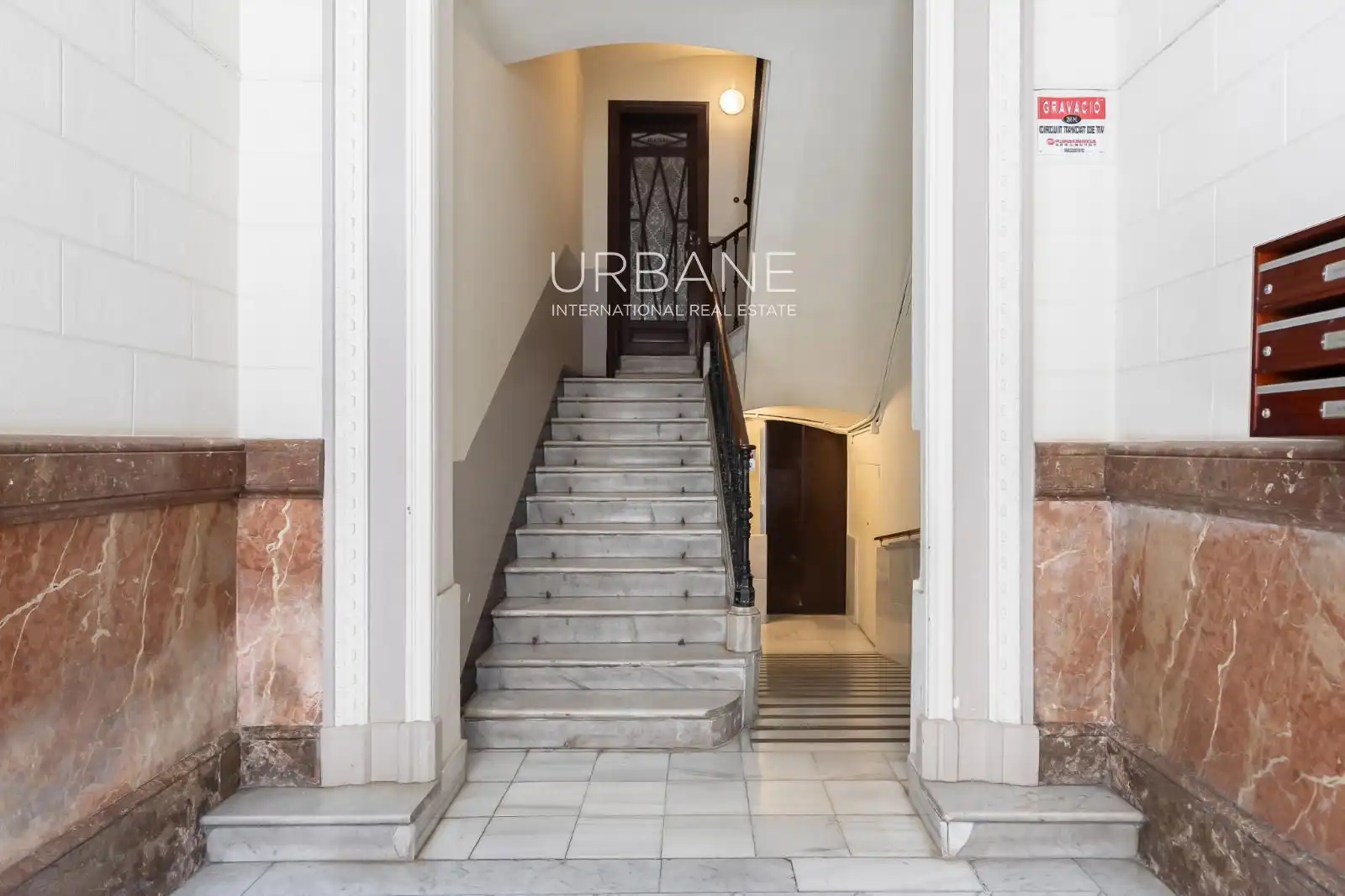 Ático en venta en Barcelona con Aire acondicionado, Calefacción y Terraza