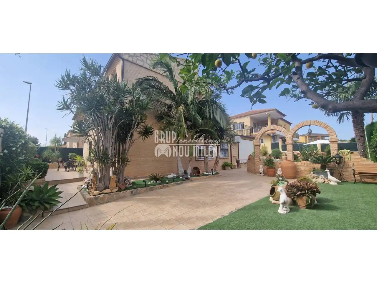 Exterior view of Houses for sale in Picassent  with Air Conditioner, Private garden and Terrace
