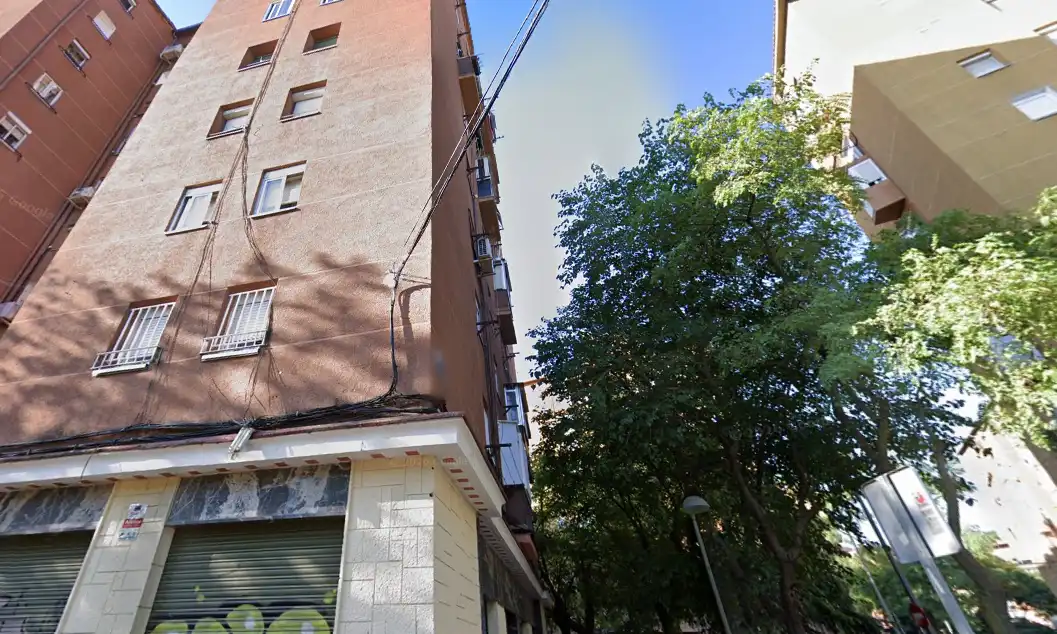 Vista exterior de Pis en venda en Madrid
